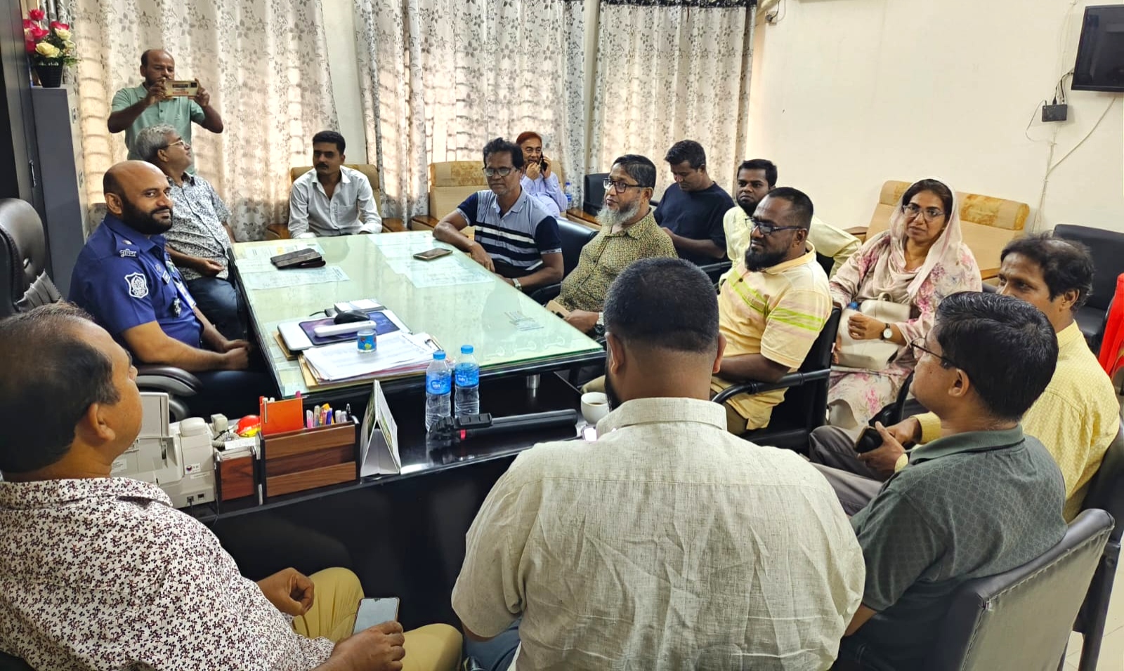 আমতলী থানার নবাগত ওসির সঙ্গে সাংবাদিকদের মতবিনিময় সভা অনুষ্ঠিত!