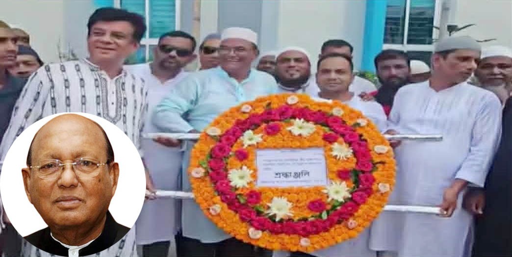 বাবা, মা ও স্ত্রীর কবরের পাশে চিরনিদ্রায় শায়িত তোফায়েল আহমেদ