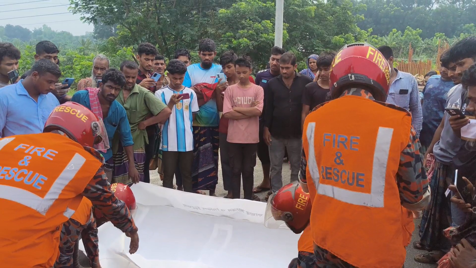 শৈলকুপায় বাস চাপায় ট্রাক চালক নিহত