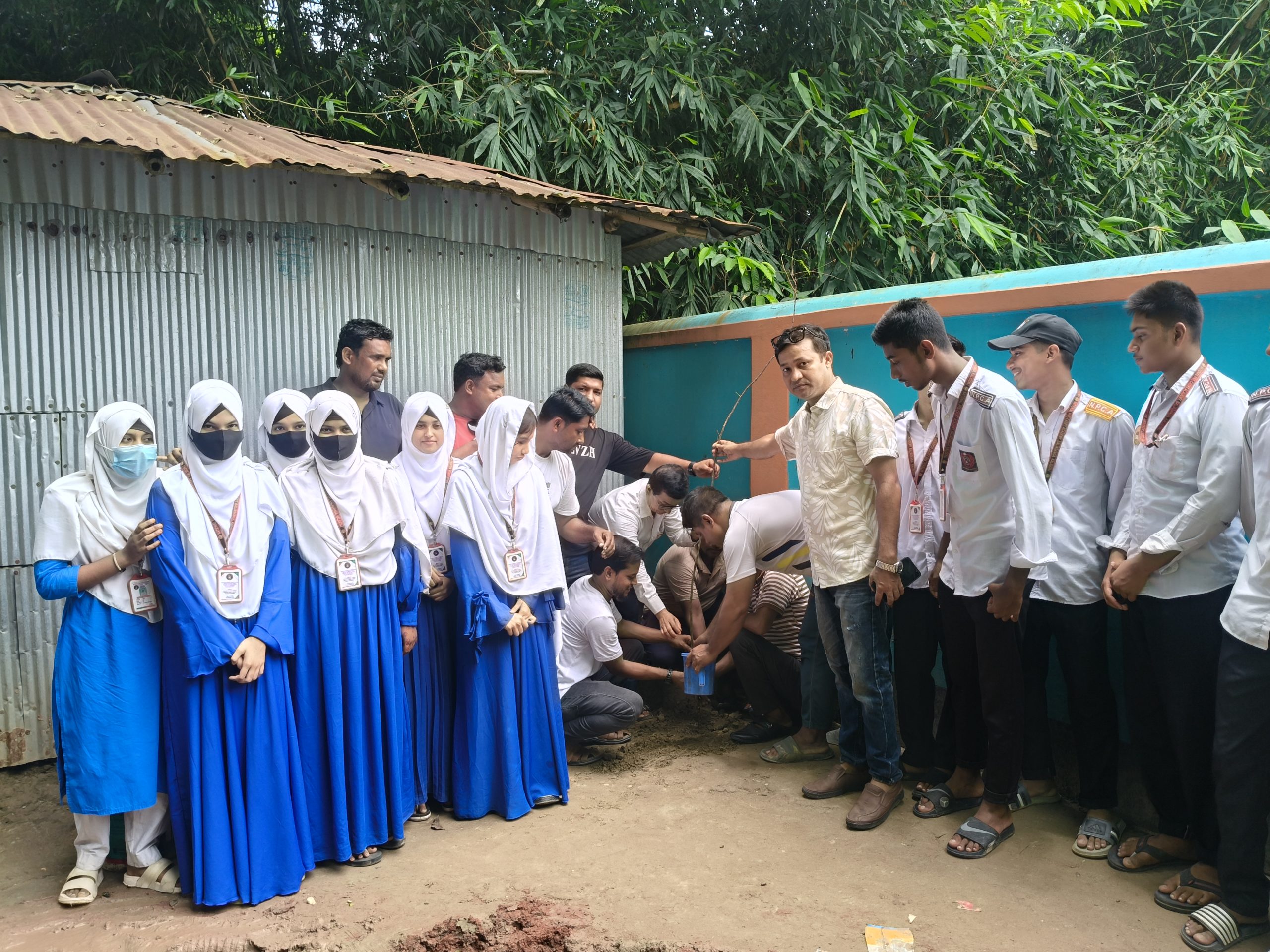 কালীগঞ্জে শিক্ষা প্রতিষ্ঠানসমূহে গাছের চারা রোপণ করল আত্ম উন্নয়ন সমাজ কল্যাণ সংস্থা  