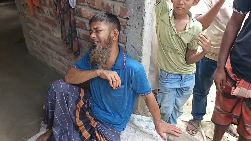 ঘোড়াঘাটে চারাগাছে পানি দিতে গিয়ে ডোবায় ডুবে বাকপ্রতিবন্ধী কিশোরের মৃত্যু