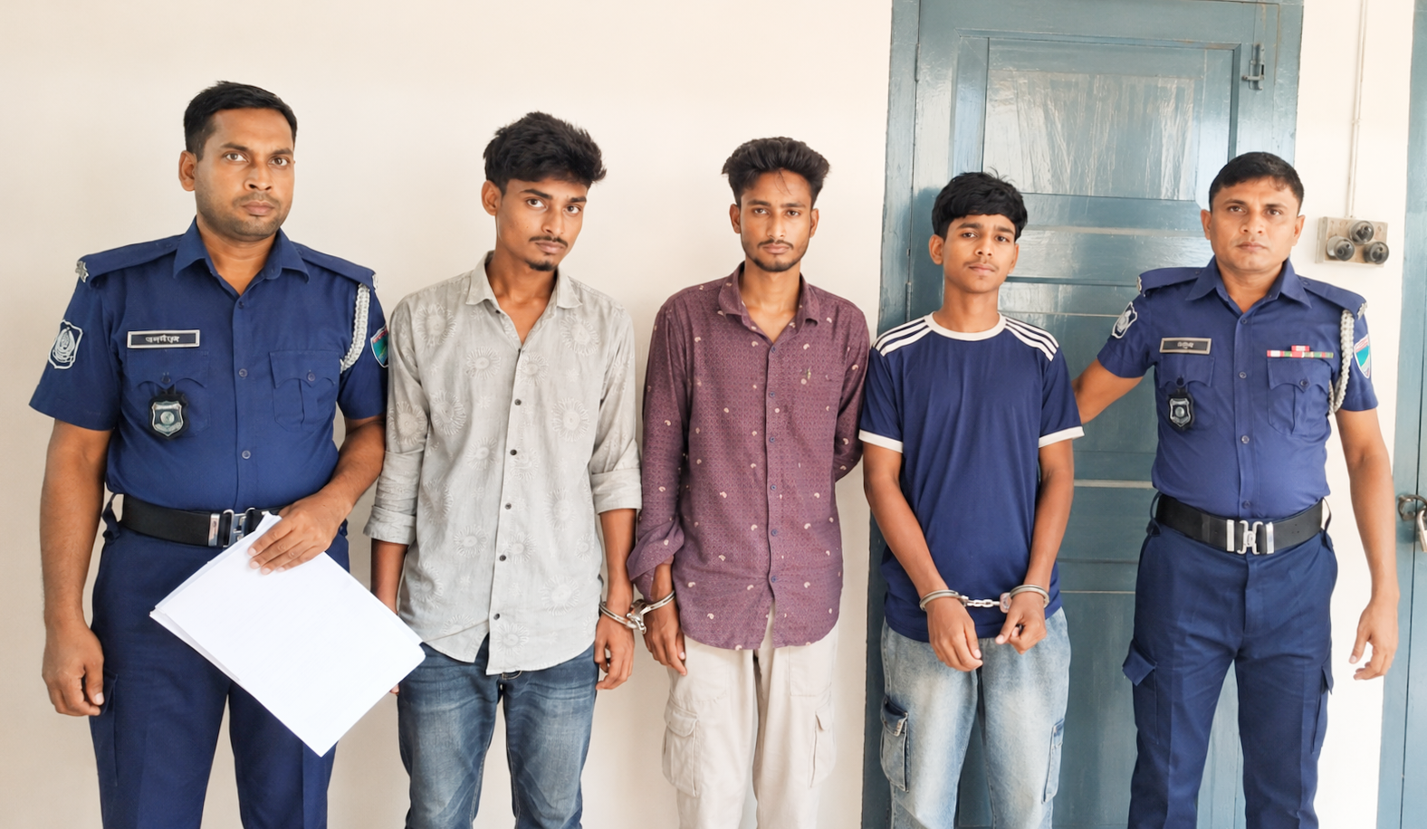 কালীগঞ্জে পৃথক অভিযানে মাদকসহ গ্রেপ্তার-৩